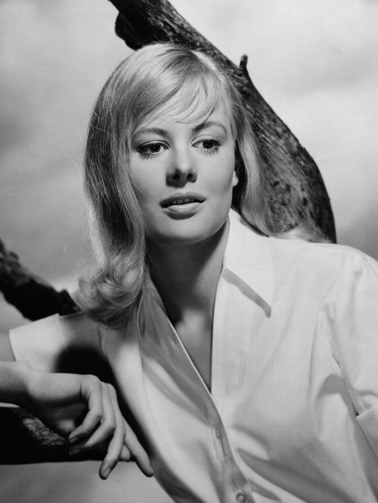 Happy Birthday Shirley Knight!  