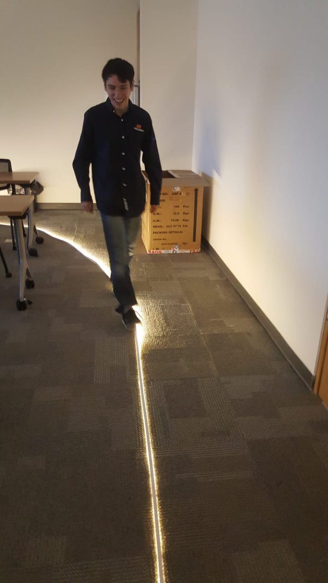 Noriegga's tweet photo. Dicen que si puedes caminar sobre la luz, siempre y cuando tengas un magnifico IP e IK   #EstevezLigting   Cc: @GrupoImpulsora @EstevezMX @hestevez @CarlosEstevezM @c_bazan @RichSoto_ @m_arq @albertomoralesw @sergioespiar https://t.co/yAngxw2S7P