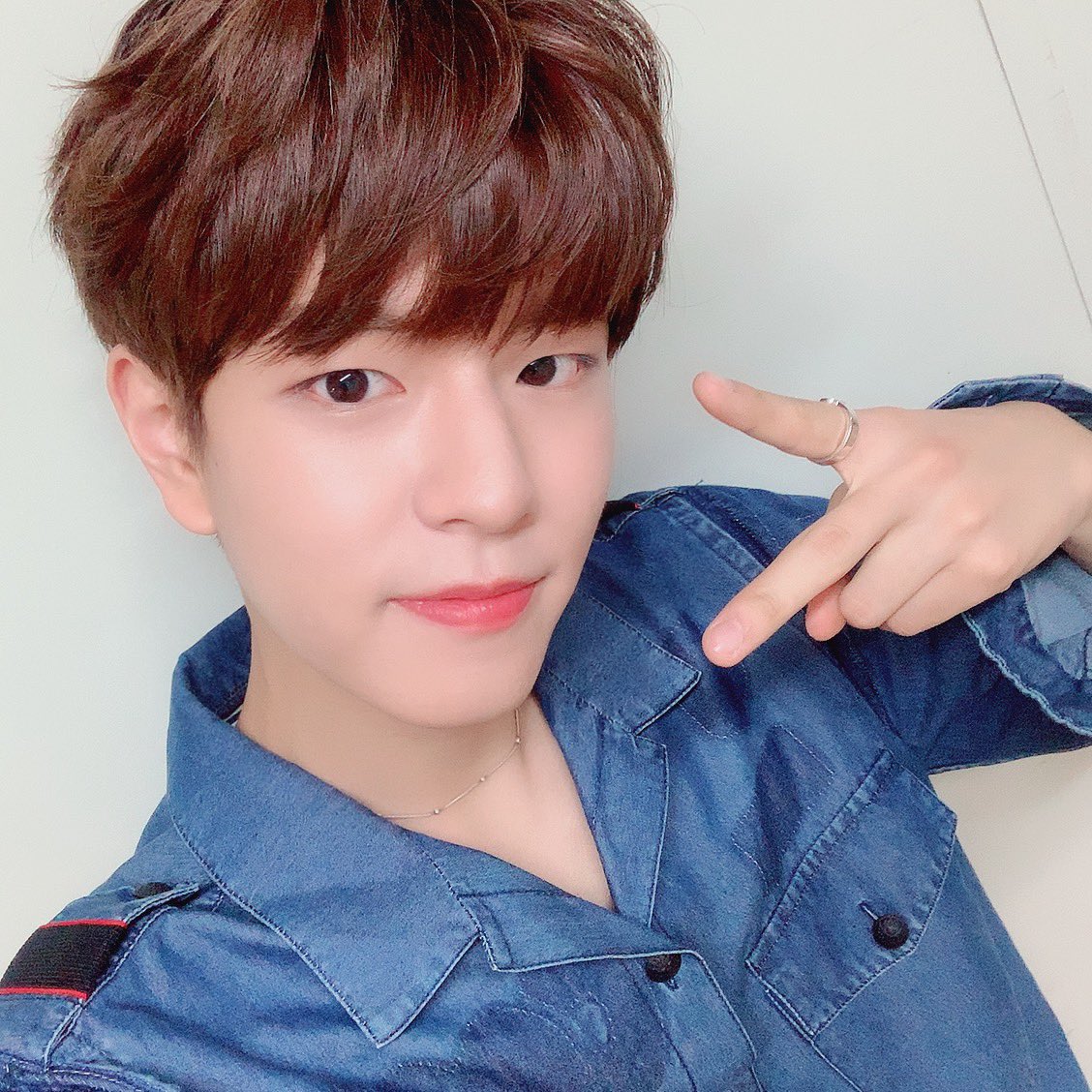 [스키지기]
2019.07.05 네 번째 팬사인회 
스키즈 꽃이 피었습니다~🌼
이번에도 즐거웠던 팬사인회💕

#리노 #창빈 #승민