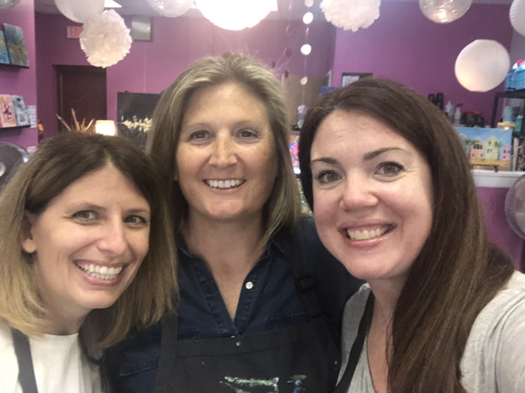 MsGoldenYMESPK's tweet image. Summer time team building! Stay tuned for the finished product! #futureartists #teambuilding #summerfun @SheehanShares @AmyLeonard16