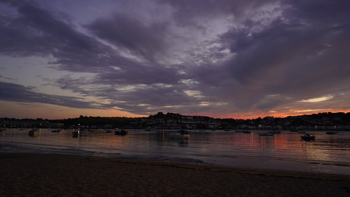 Wills0109's tweet image. Instow this evening #lovenorthdevon #greatdevondays #visitdevon