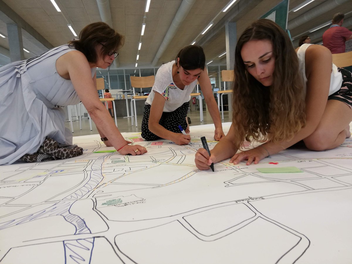 Viciniabe's tweet photo. Aujourd'hui, la première session de du scan de quartier a eu lieu au Papegaaiwijk de Gand: "Cartographie de nos atouts"

Ne pourriez-vous pas être là? Regardez ici les diapositives que nous avons utilisées: https://t.co/vw41XZQtVG

Assurez-vous d'être présent le 12 et 19 juillet! https://t.co/8luKrhrSoD