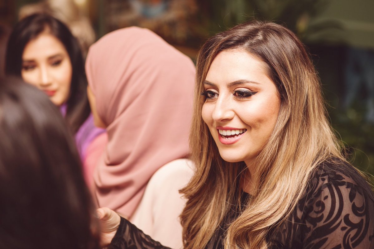 amenaofficial's tweet photo. So happy to have hosted my @bumble #BeeEmpowered event on Wednesday for the launch of our Empowered hijab! Thanks to all the business women who came to connect 👯‍♀️ For a chance to win your Empowered hijab, download Bumble, swipe until you reach my profile &amp; click to apply. 💛 https://t.co/NPPrx1UEz2