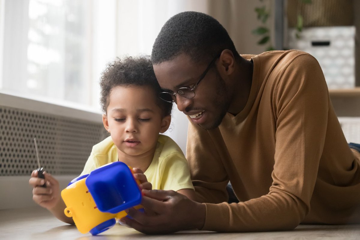 Children with talkative parents could reap the benefits in the form of greater lexical diversity and cognitive ability, indicates a study published in #DevelopmentalPsychology. #slpeeps @DeptEdYork <a href="/UniOfYork/">University of York</a>  <a href="/ASHAleader/">The ASHA Leader</a>  on.asha.org/2JkL1O0