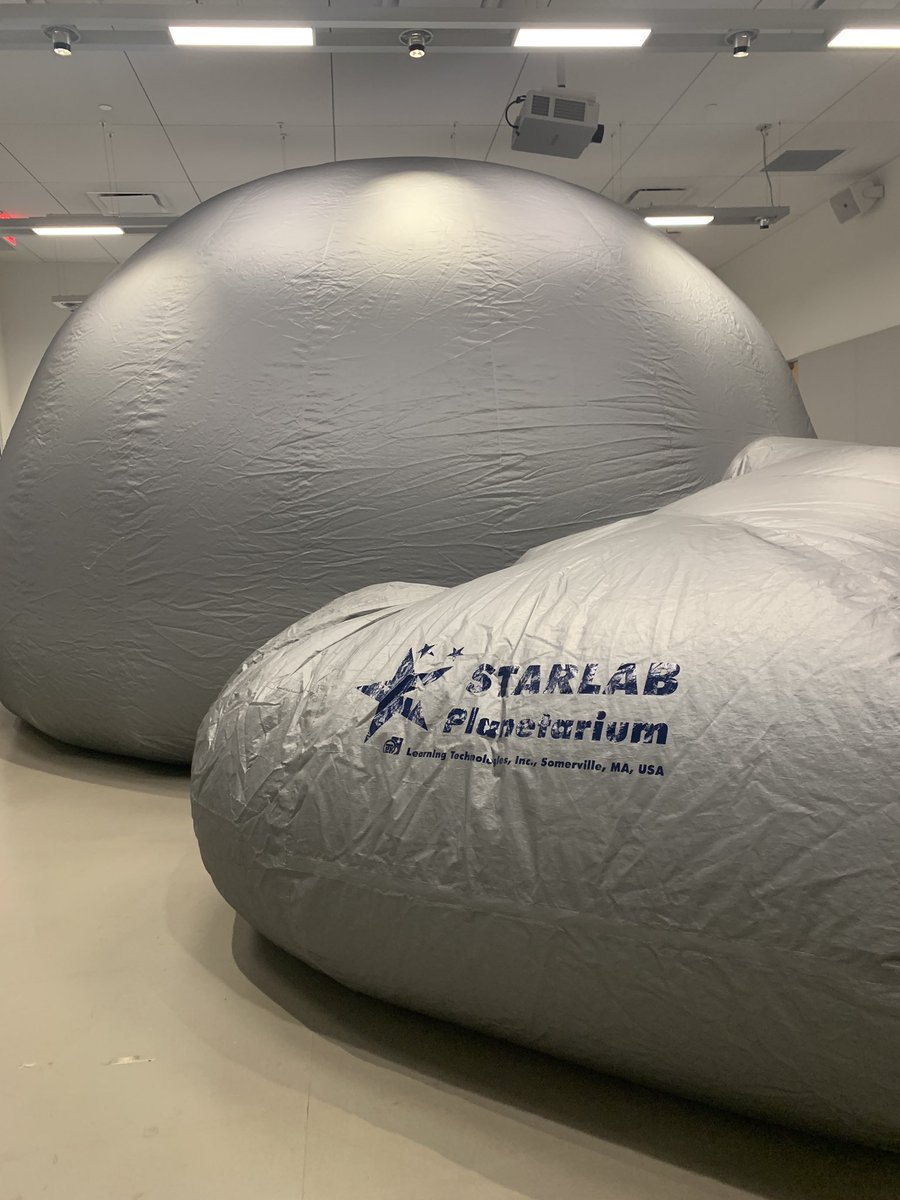 jasmine_curry2's tweet image. STARLAB Planetarium @houstonlibrary kids had a great time exploring space constellations with a little #HarryPotter trivia. #houstonforfree #houstonlibrary #workingmom #teachermom