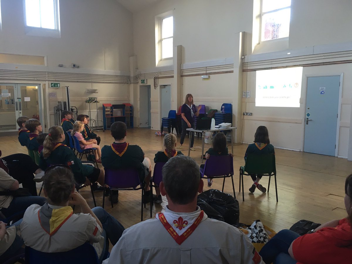 Great night at the 9th Birkenhead Scouts tonight finding out all about recycling and @EcoBricks1 from @MessyJaneLead about to finish with a full troop investiture!!  Welcome to @birkenheadscout to you all!!