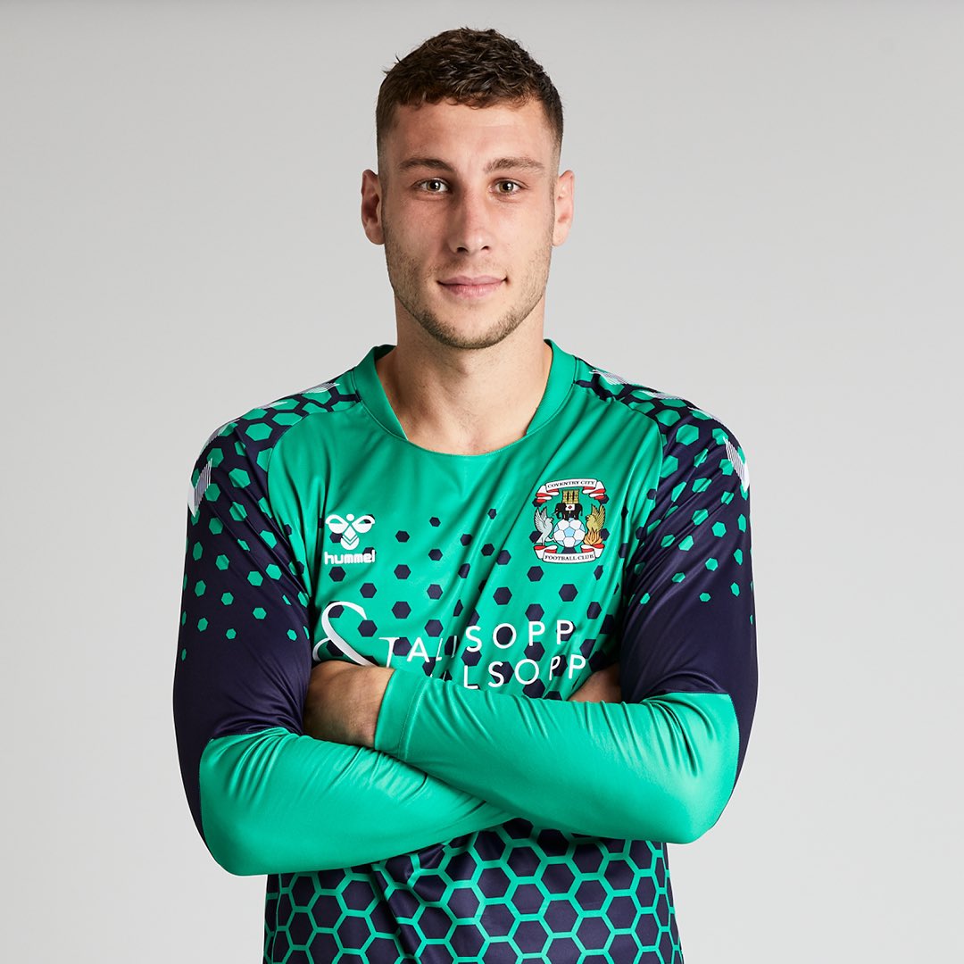 hummel on Twitter: "Presenting the 2019/20 @Coventry_City away kit⚡ on an and modern version of an iconic hummel template from late eighties - when Coventry City F.C. and hummel