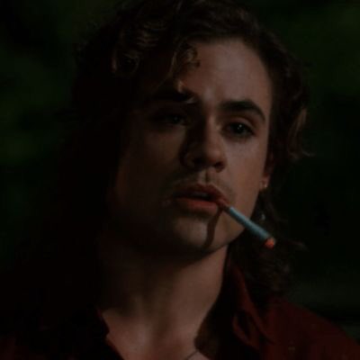 tabbybrewster's tweet photo. billy hargrove everybody 🤤 #StrangersThings3 https://t.co/0Txim0vWem