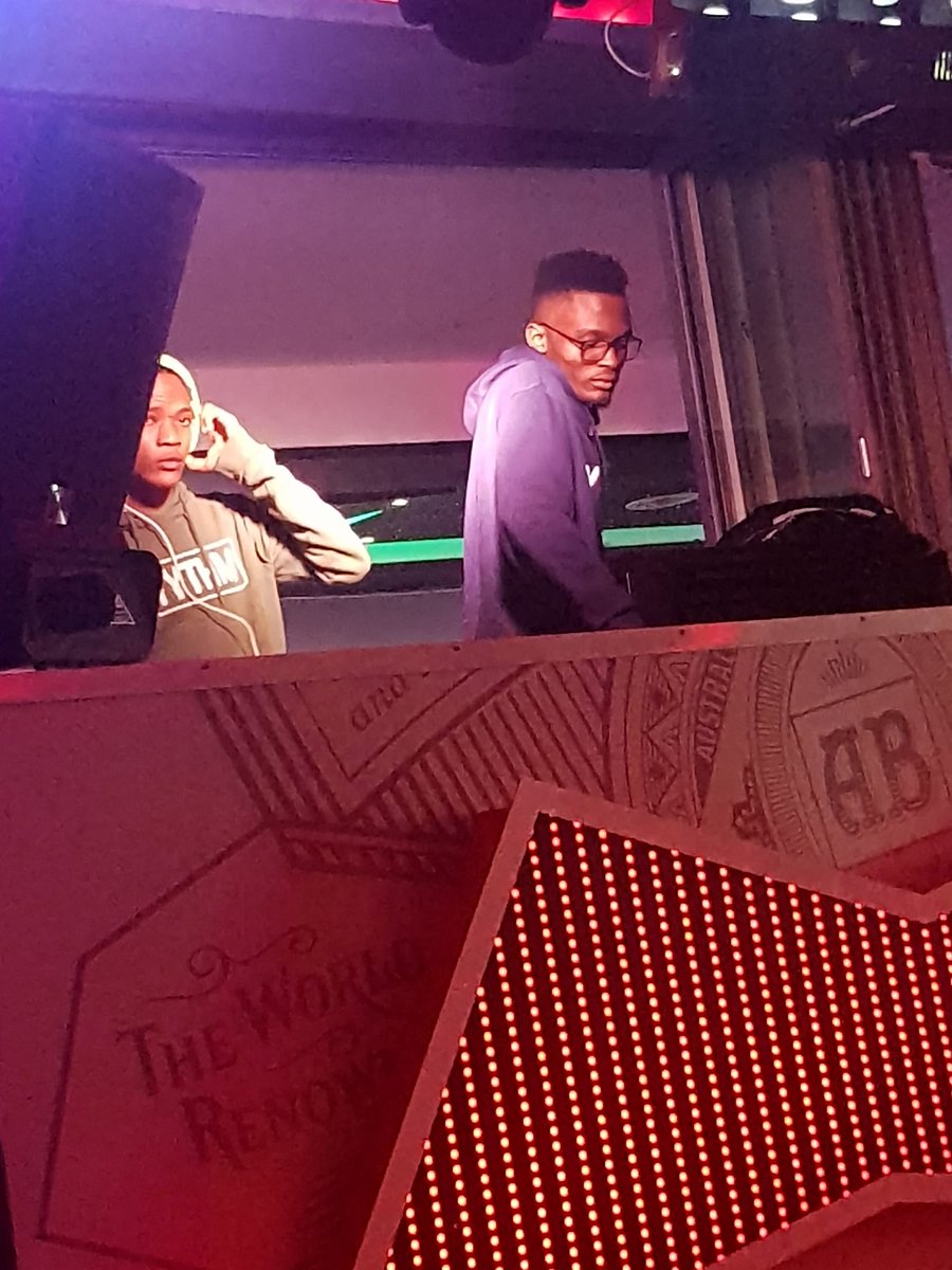 SpatziMalume's tweet image. 🥳It's about time🤟🏽🕺🏽🇳🇦💃🏽🇿🇦🔥
#therhythmnamibia #therhythm #joecools #DurbanJuly2019 #DurbanJuly