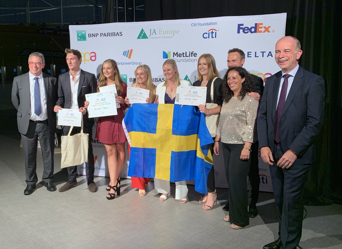 ManpowerGroup's tweet photo. Congratulations to team RawStraw from Sweden 🇸🇪 for winning the 2019 ManpowerGroup #ReadyForWork Award! #COYC19 @JA_Europe @UFSverige https://t.co/Vbz0GCVv2K