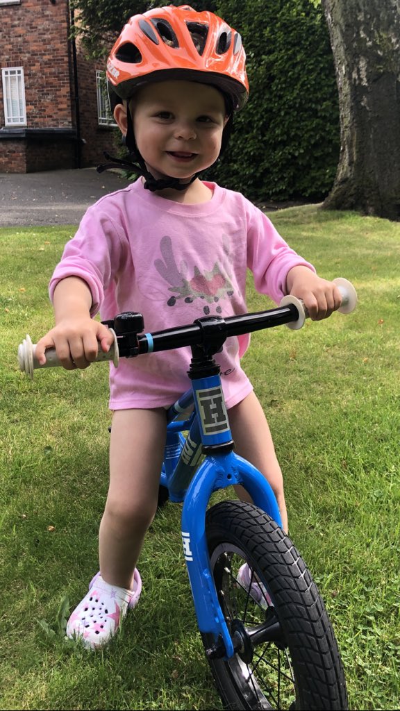 chris hoy balance bike