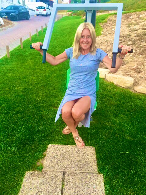 bes502's tweet photo. It's not about having the time or even finding the time to #Exercise, it's about how we choose to spend our time. And I’m “snacking” a few more strength exercise’s in before dinner! #Motivated #KeepTheBeat #AlwaysExercising #ItsALifestyle https://t.co/dEisOuEqaD