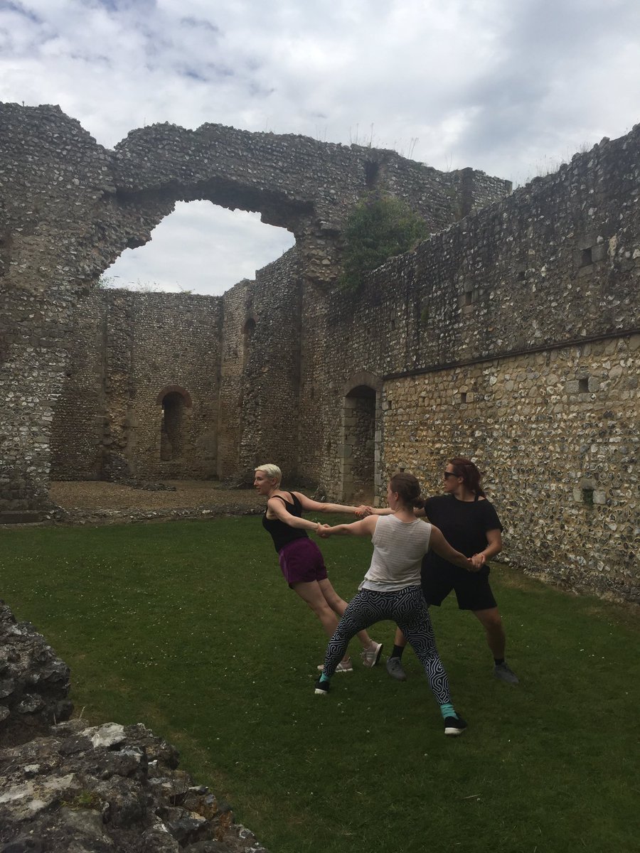 madebyKG's tweet photo. Officially the hardest working ladies in showbiz,& what a beautiful setting of @EnglishHeritage #WolveseyCastle #Winchester! Thanks for inviting us @HatFair & can’t wait for free performances tomorrow at 12,1.45,3.15,4.55 https://t.co/vrhNqkBBXb #dancinginmuseums @TIMdancemuseums https://t.co/GOCyi1vJmZ