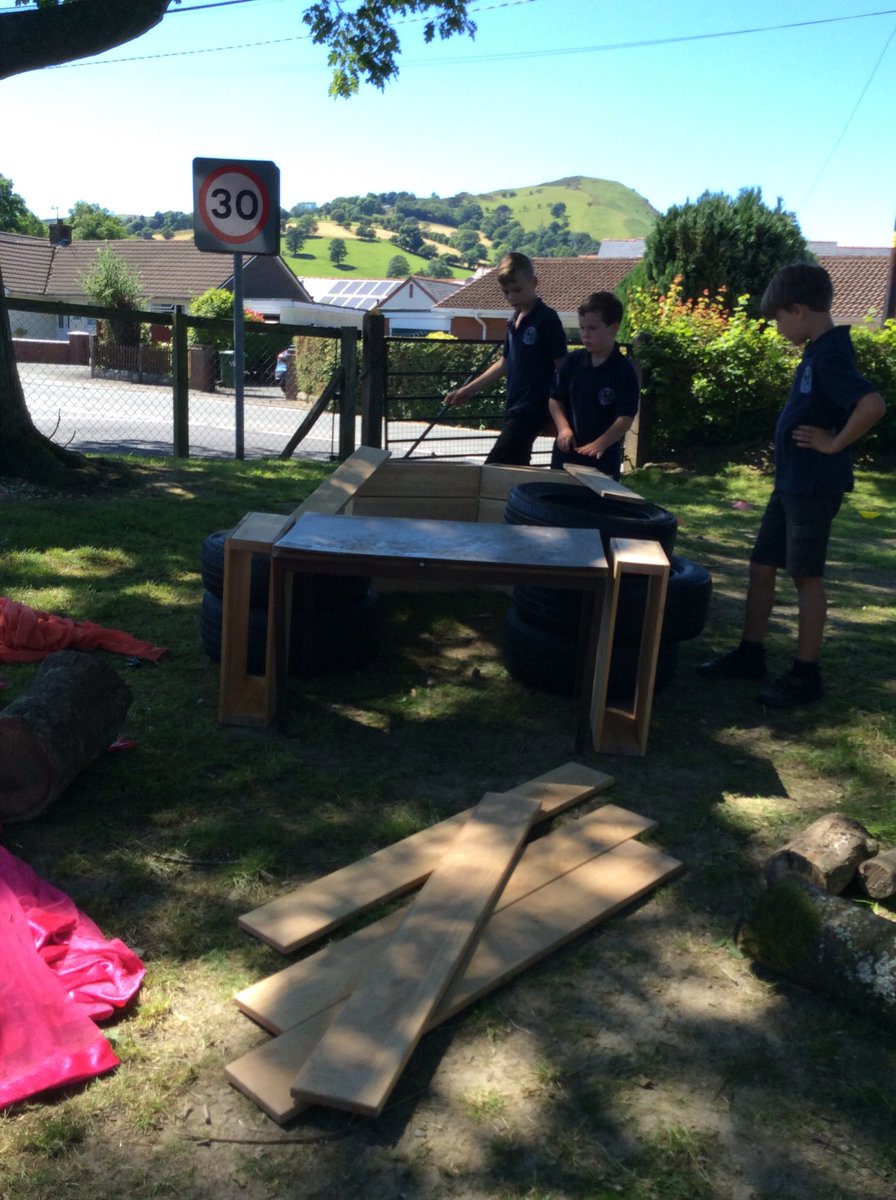 Cyfranwyr mentrus#creadigol
awyr iach☀️