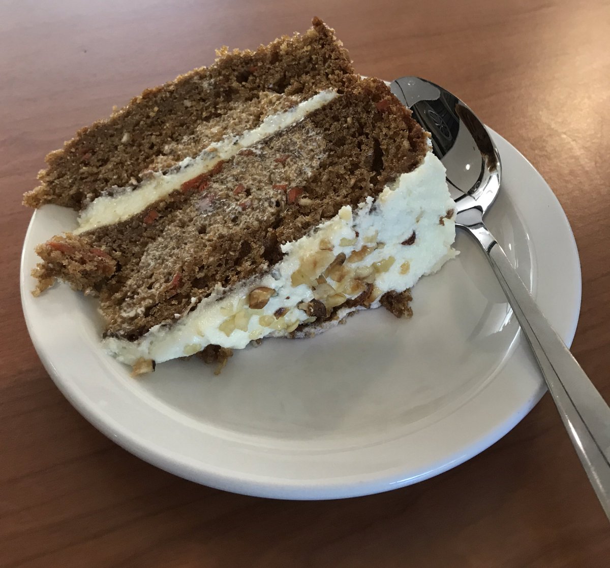 royvisha's tweet photo. Had a great day at #ARITAconf and now reflecting on all the papers. Great to connect with lovely people @OliverMantell @JoWilliams24 @Von_Rushby @mancinbelfast @BenWalmsley hope to see you again soon for more research - and cake! @CCMPSWarwickUni @Earthen_Lamp https://t.co/S5KAoezf6v