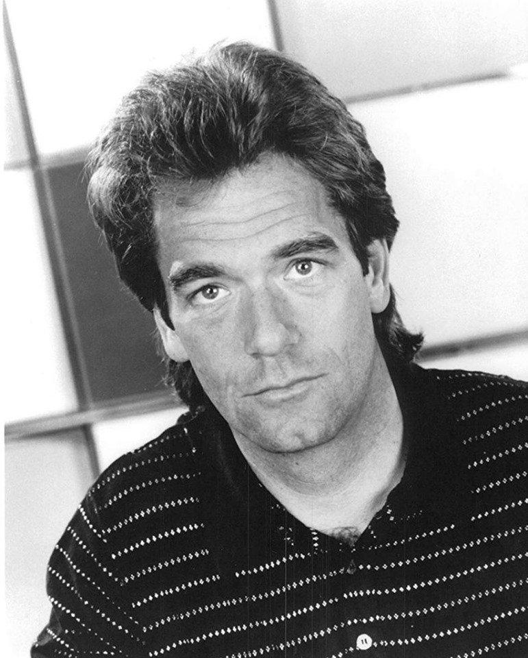 Happy Birthday to Huey Lewis who turns 69 today! 