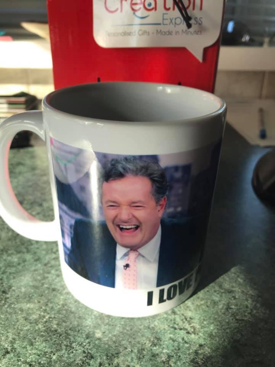 Laura Clarke tweet media