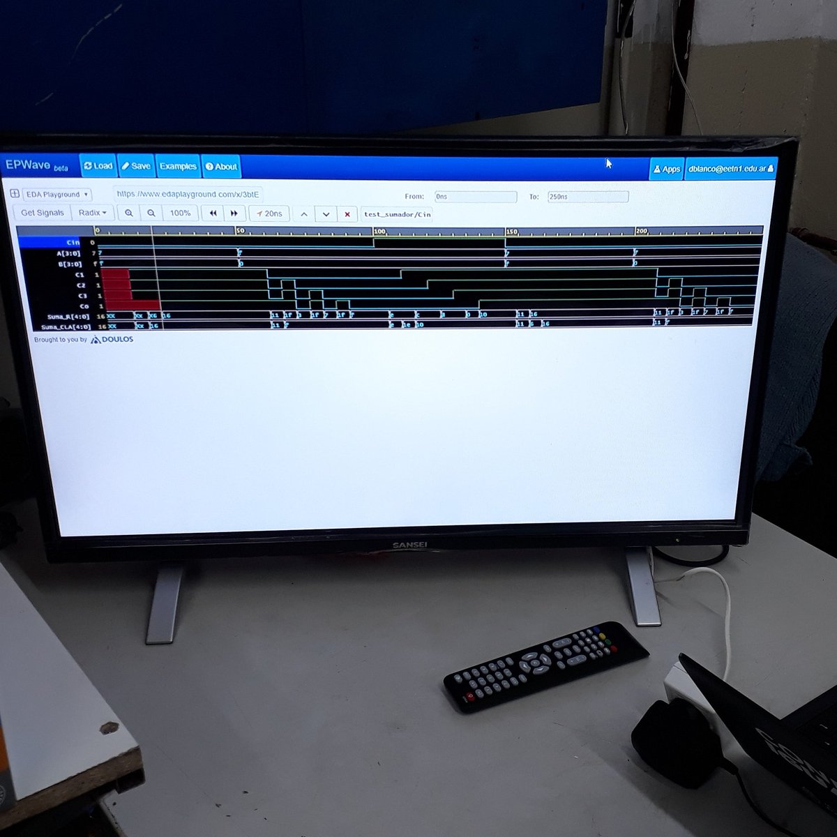 DiegoFPGA's tweet photo. Comparando sumadores de 4bits #rippleadder #carrylookahead #verilog #edaplayground #EPwave https://t.co/NVS47mFtm4