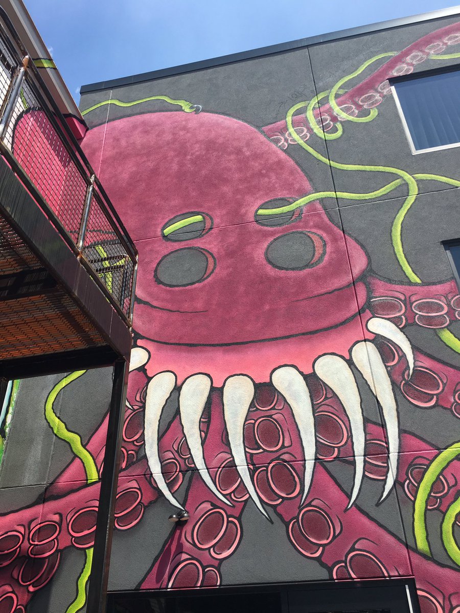 765at33RPM's tweet image. We had our maiden voyage to the @BrewDog #DogTap today and they definitely get loads of style points for daze and haze. #LifeInCbus #Prost