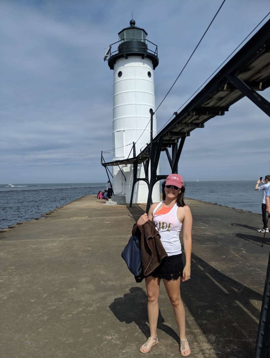 beckystorm_wx's tweet photo. Kept calling a Great Lake an ocean all day today (LOL whoops), but I can finally cross off swimming in a Great Lake and visiting my husband’s hometown of Manistee! ❤️ #LighthousesAreCool #LifeInMichigan https://t.co/r0t8HrcQzy