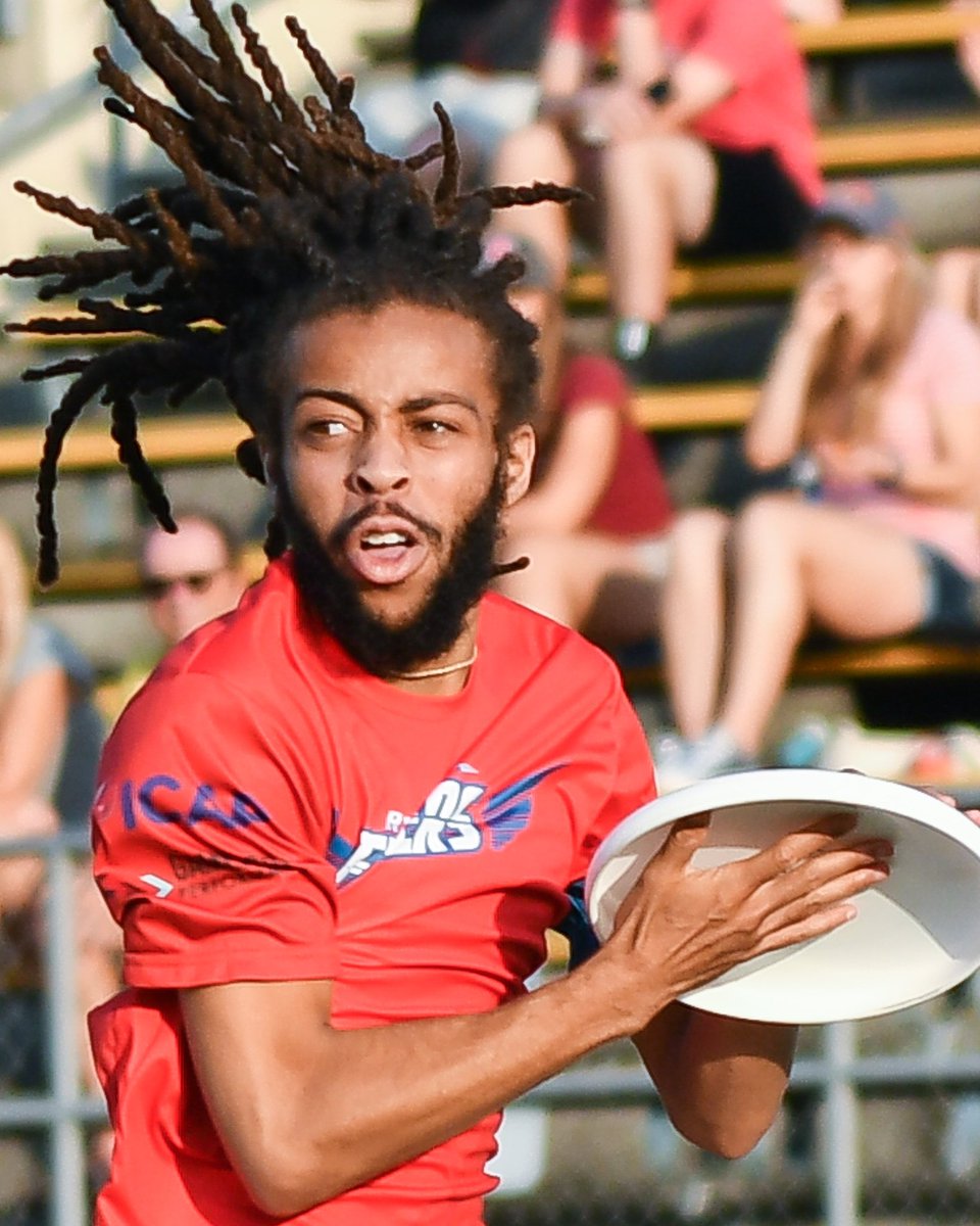 FlyersUltimate's tweet photo. Crazy hair. Almost as crazy as this game gonna be! π #RALvsDAL starts at 7pm -- watch at https://t.co/9KeOtj0tw0! π»π± https://t.co/9hkd5Vzkin