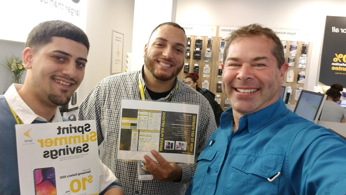 stevemagenta1's tweet photo. HIP Mall CL One Pager &amp; Savings guide, 
One team! With Nick &amp; Kerry! 
Booom! #JackpotJuly @DaniA10X @ChannelIlwi @ag9690 @EliseSprintHip @KerryFromSprint @NickatSprint773 @AngelGomez143 @CherylKeeler8 @CLSprintCalica @ChannelIlwi https://t.co/zmuD6uB57R
