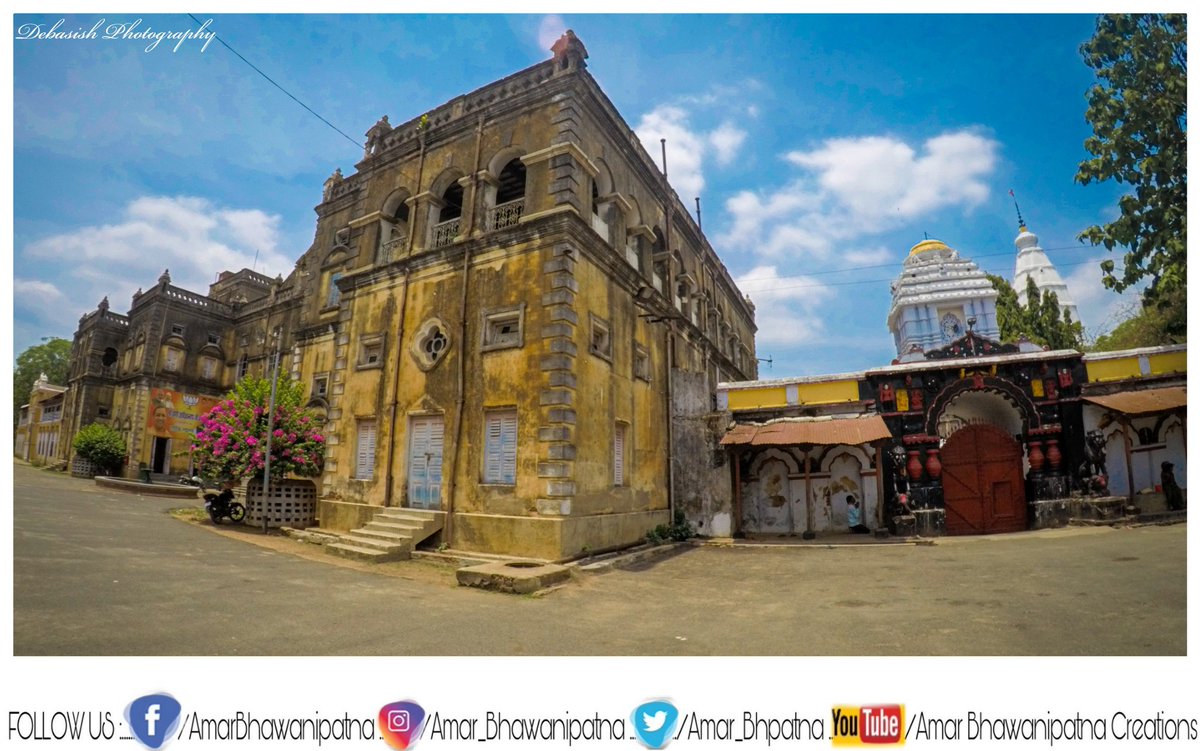 Maa Manikeswari Mandir and Kalahandi Palace in a single frame

 #incredibleindia #indiaclicks #culture #Photography #kalahandipalace #goprohero5 #heritage #goprophotography #gopro  
#royalpalace
#bhawanipatna
#kalahandi 
#odisha 
#XploreWithDebasish
#amar_bhawanipatna