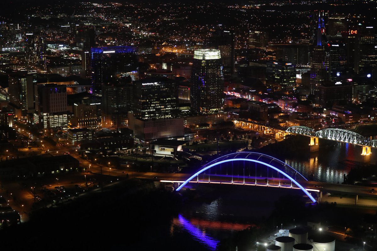 MNPDNashville's tweet photo. Nashville is showing its blue tonight in honor of Officer John Anderson. We and Officer Anderson's family are grateful for our community's support &amp; condolences. https://t.co/R2Yr4S8bSS