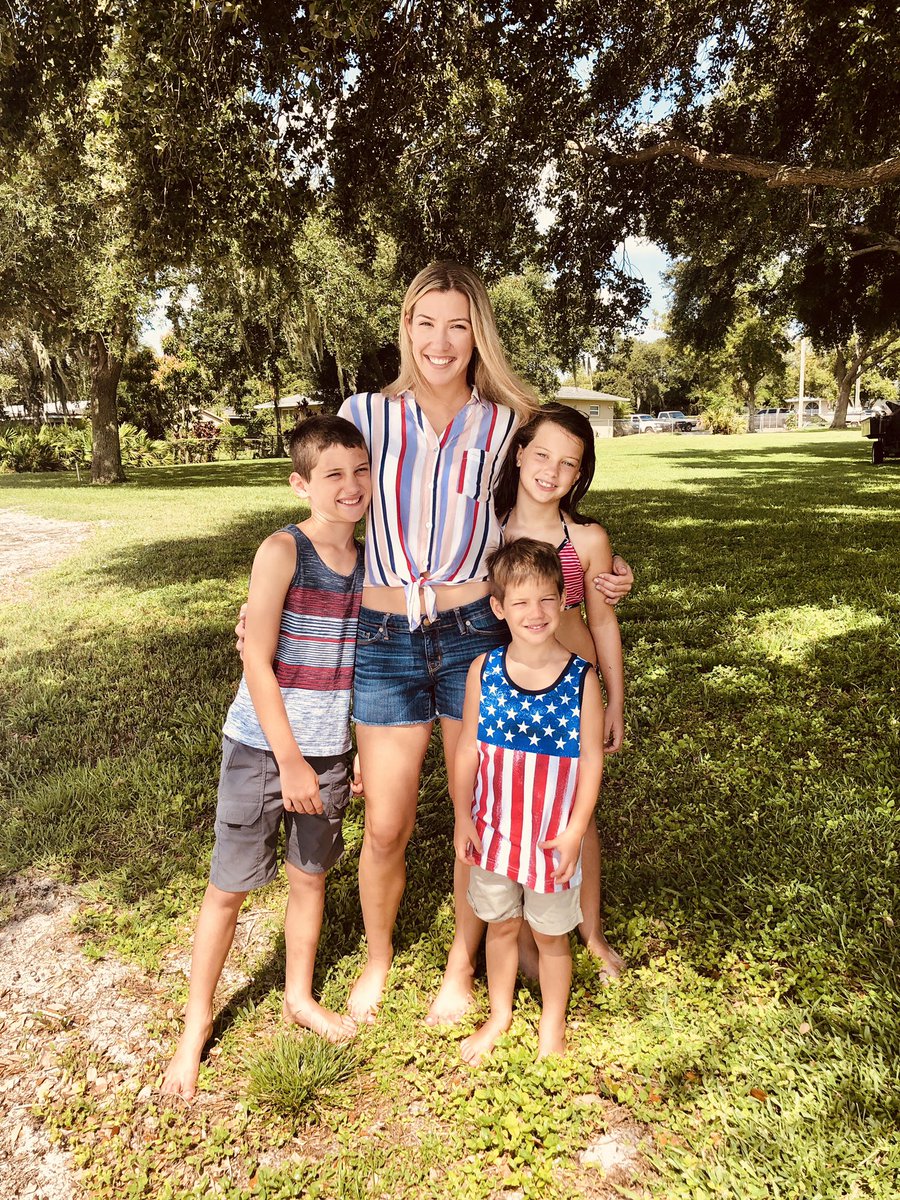 AmberAcohen's tweet photo. 🇺🇸☀️❤️ #lakejune #4thofjuly2019 https://t.co/zu28zbPMOp