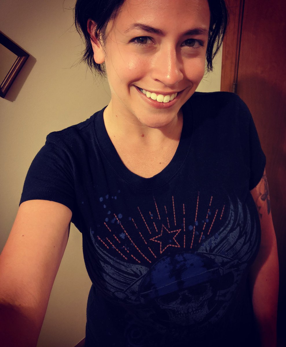 MotoRuxin's tweet photo. T-shirt 82: Laundry tonight, stream tomorrow! Still going strong on tshirt game! (Let's see how long it takes me to go through every t-shirt I own, wearing a different one every day!) #selfie #twitchstreamer #tshirtobsession #tshirtcollection #tshirts #twitchcreative #foxriders https://t.co/mT4NaaooLf