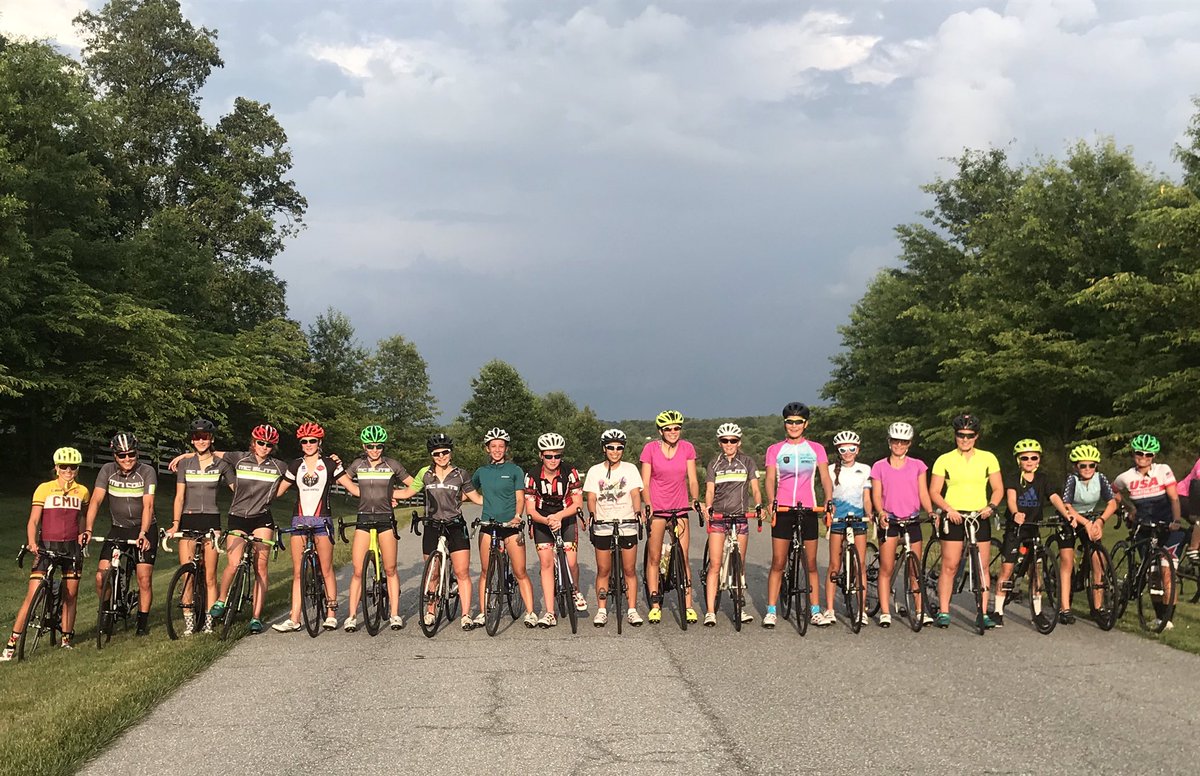 christylausch's tweet photo. Rollin’ with The Herd at Thursday Night Ride on a Friday. @minicowtri #mcelite https://t.co/CiIxMVAGoi