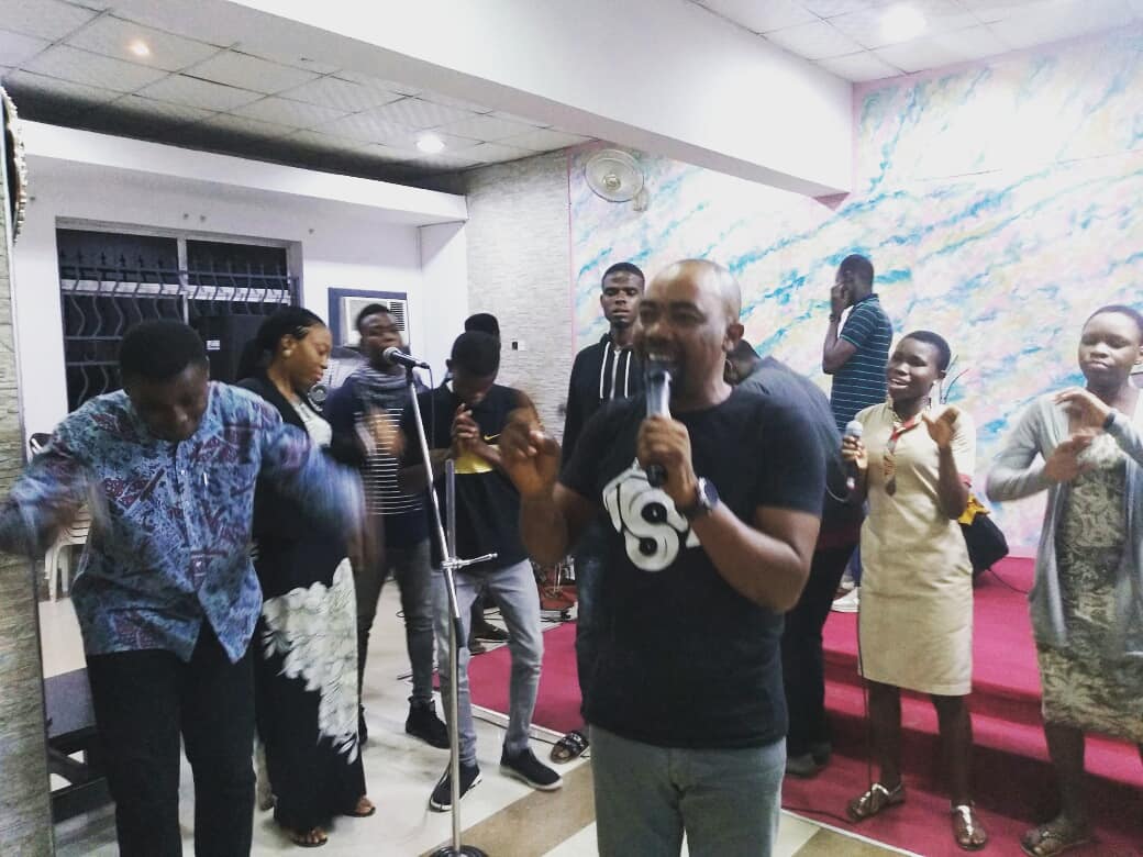 justinenahoro's tweet photo. Rehearsal Vigil for the coming JDS SEASON 5
@JDS_Experience 
#JDS2019 #JDSRehearsal #JDS30MinsWorship #JDSSeason5 #JesusOnDaStrt #JesusOnDaStrtSeason5
.
.
@prilaga #musicianlife #reggaemusic #electronicdancemusic #musicals #musicvideos #musicbox #musicstudio #technomusic https://t.co/snX2vUt6Eg