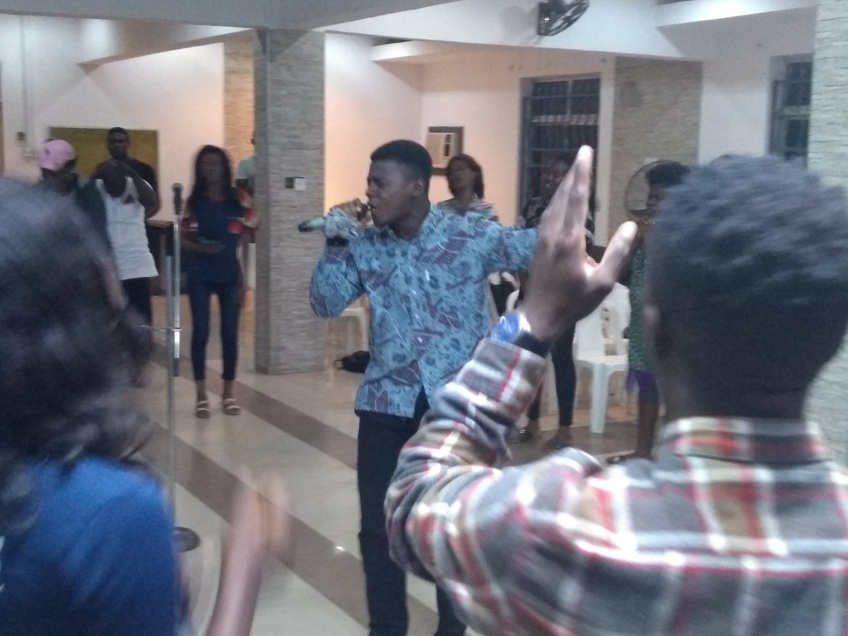 justinenahoro's tweet photo. Glory to God for Jesus is here
@JDS_Experience 
#JDS2019 #JDSRehearsal #JDS30MinsWorship #JDSSeason5 #JesusOnDaStrt #JesusOnDaStrtSeason5 https://t.co/cr1qBS5v2N