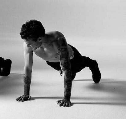 frenschlorinx_'s tweet image. 0607┆

The solution is, I see a whole room of these mutant kids
Fused at the wrist, I simply tell them they should shoot at this
Simply suggest my chest and this confused music, it's
Obviously best for them to turn their guns to a fist