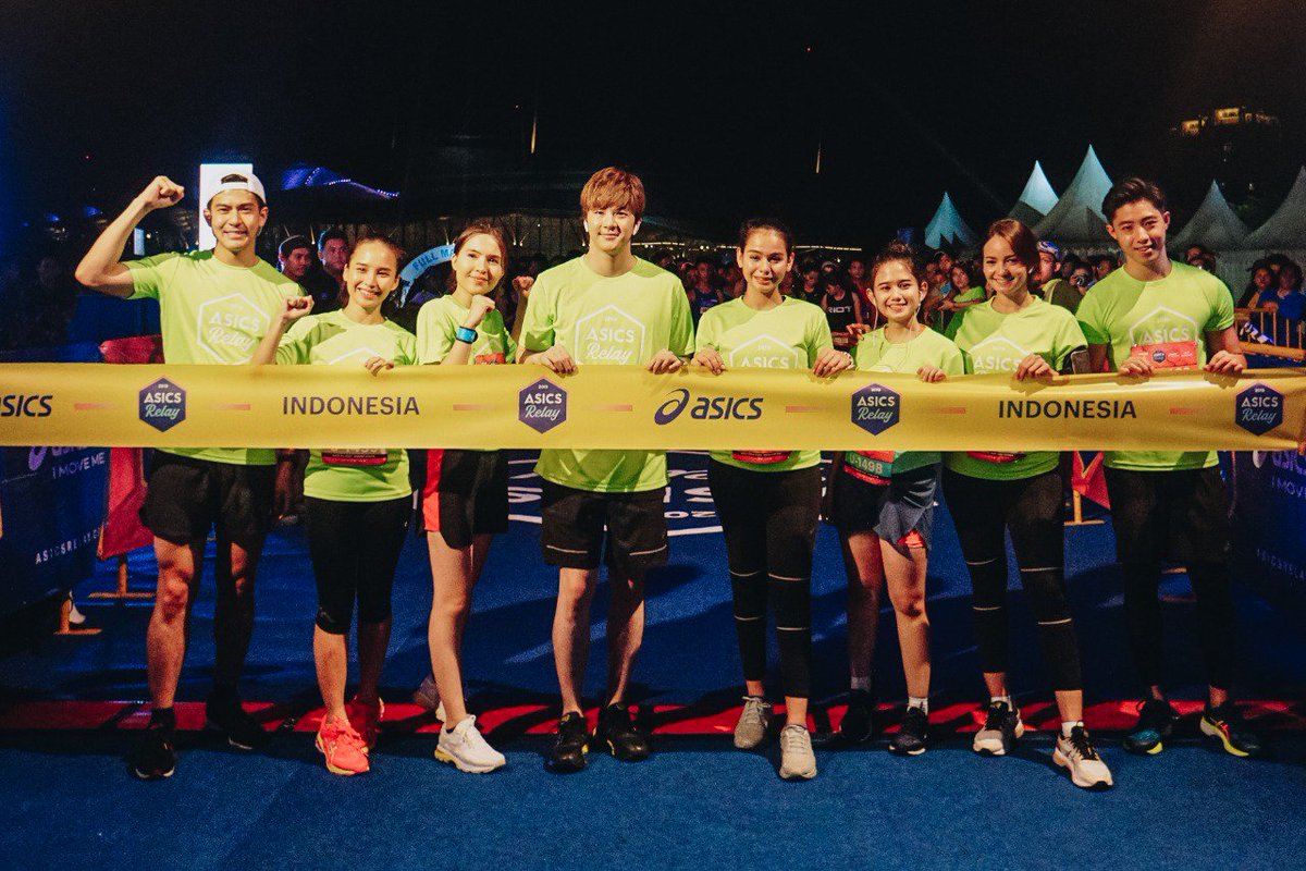 PlanetSportsRun's tweet image. Sabtu, 29 Juni 2019, #ASICSRelayID kembali diadakan di Indonesia, melombakan FM (tim pria, wanita, dan campur), HM (tim pria, wanita, dan campur), dan HM Buddy of 2 (open category). Siapa yg ikut? Shared dong critamu. Cek juga fotonya di sini ya ow.ly/ro0K50uTNiX #RUNNERid