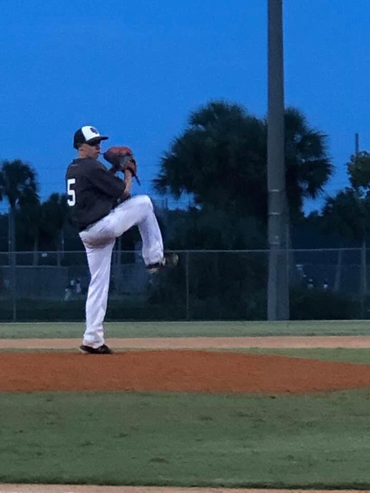 pbselect1's tweet photo. PB Select 2022 - White pitcher Brit Kostura comes in in the 4th inning to finish the shutout enroute to a first round victory of the Under Armour Firecracker Tournament! π₯π₯πππ #selectnation #palmbeachselect #baseballtournament #underarmour https://t.co/Wa5FyylArS