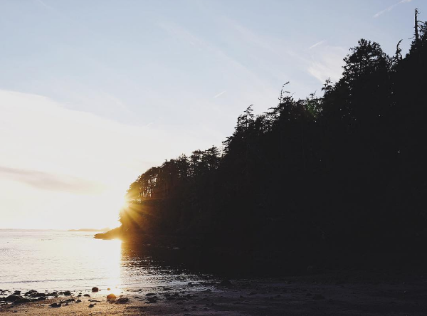 TourismUcluelet's tweet photo. The last rays of sunlight on beautiful Terrace Beach, making way for a night time of Ukee fun!!
.
.
.
#ucluelet #ukeedays #westcoast #celebrate #goodtimes #greatfood #amazingpeople #weekend #fun #cantgetenough #contrast #myucluelet
This gorgeous photo was taken by Evan Mitsui https://t.co/jnJy4xTTdf