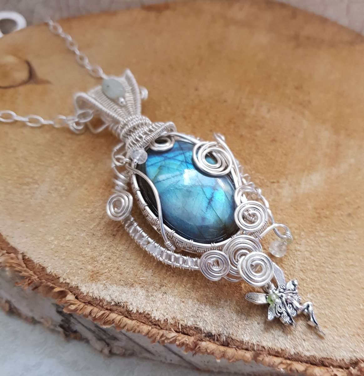 Labradorite Fairy Necklace #fairynecklace
#birthstonejewelry
#birthstonenecklace
#labradoritenecklace
#opalnecklace
#healingcrystal
#octoberbirthstone
#labradoritecrystal
#summerjewelry
#weddingjewelry
#fairypendant
#gothicjewelry
#necklacesforwomen