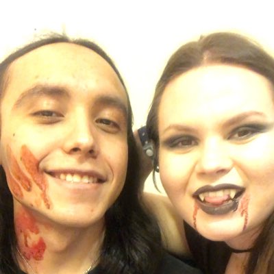 xLilDevilx333's tweet photo. Me and my love 🥰🖤 
.
.
#metalheads #metalheadboyfriend #mylove #gothicbeauty #NewProfilePic https://t.co/3MpHcDHiMB