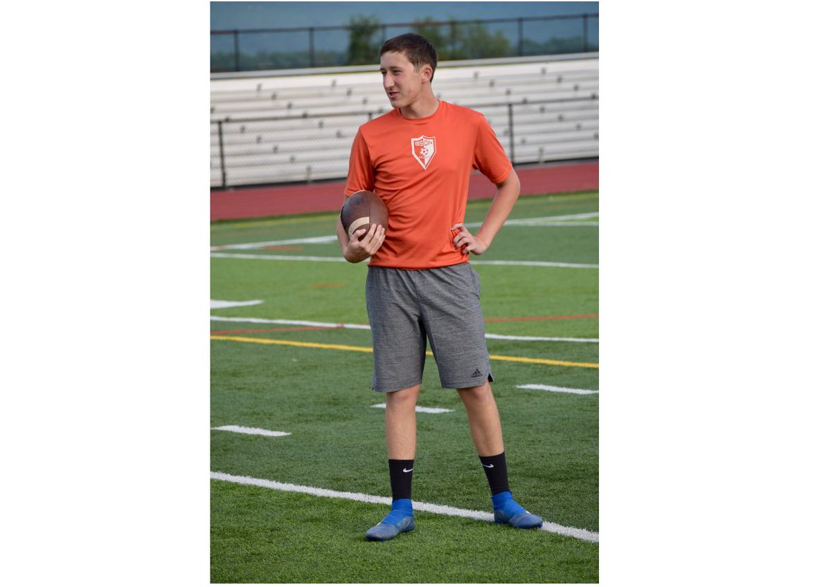 CoachV_3K's tweet photo. I love that our crew is:
*33% high school players
*33% college players
*17% semi-pro players
*17% long snappers
*83% placekickers/punters
*33% female!!!
*And 100% dominant
#WeCoach #WhyWeCoach
@Trenton_Shetler @souders_george @GunnerLesher @AbiSweger and chad!!
Thanks @vinsonr2! https://t.co/7zMnxcyXyB