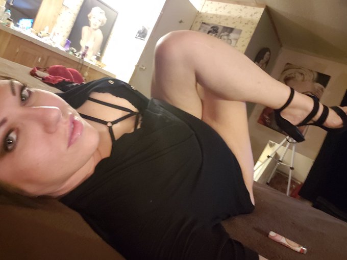 #longlegs #themeyestho #luscious_lilli https://t.co/TNJgvBKDZu<a href="/tag/longlegs"class="tags">#longlegs</a><a href="/tag/themeyestho"class="tags">#themeyestho</a><a href="/tag/luscious_lilli"class="tags">#luscious_lilli</a>