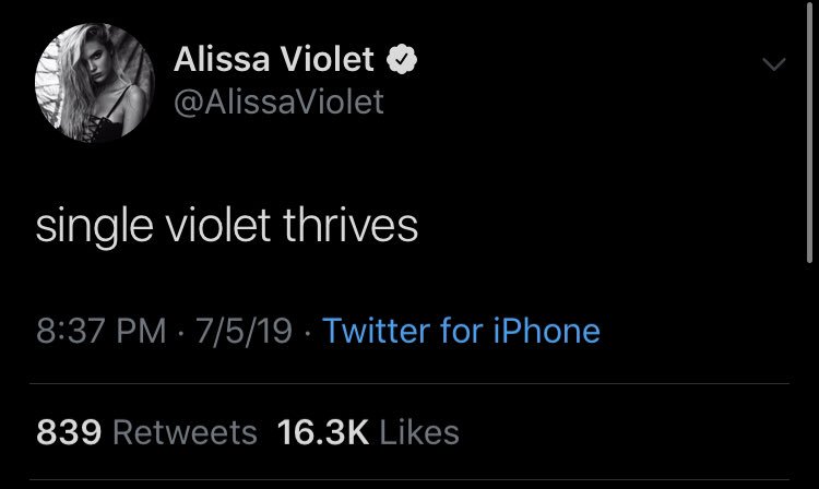 ayyoz's tweet image. Guys getting out of relationships vs. Girls getting out of relationships