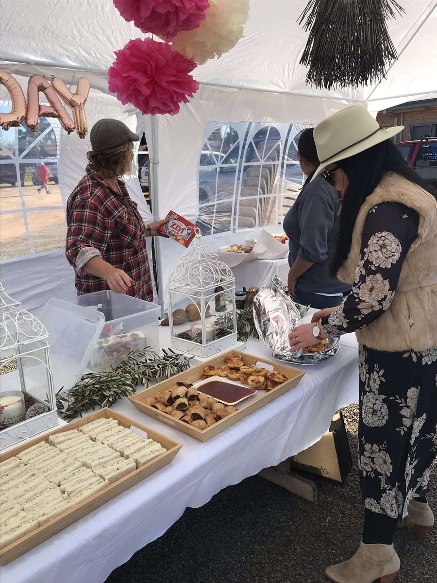 AjFadge's tweet photo. Ladies day at the Lake Tigers. Massive thanks to #wellways for being a part of the day. https://t.co/5hnlyjSzxu