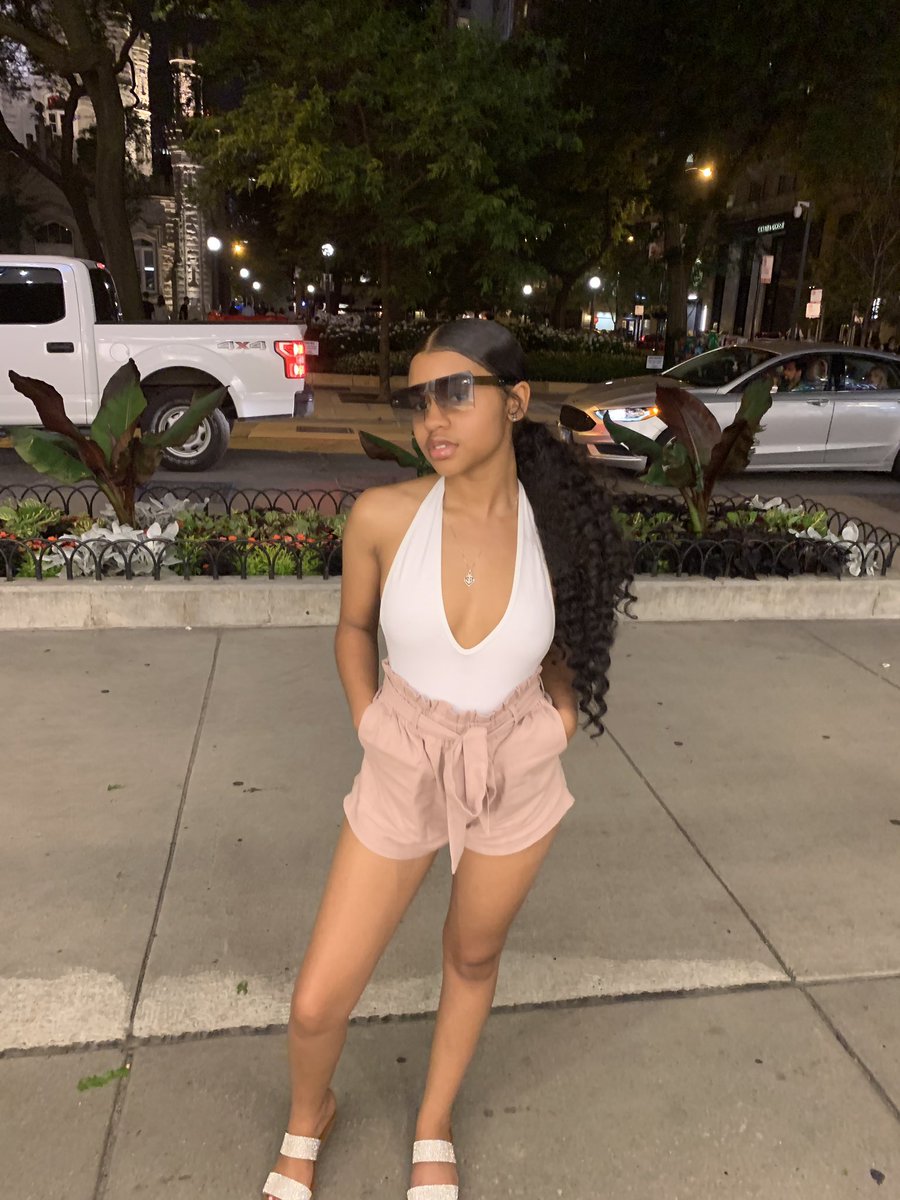 MariMarshae's tweet image. Always on extra.