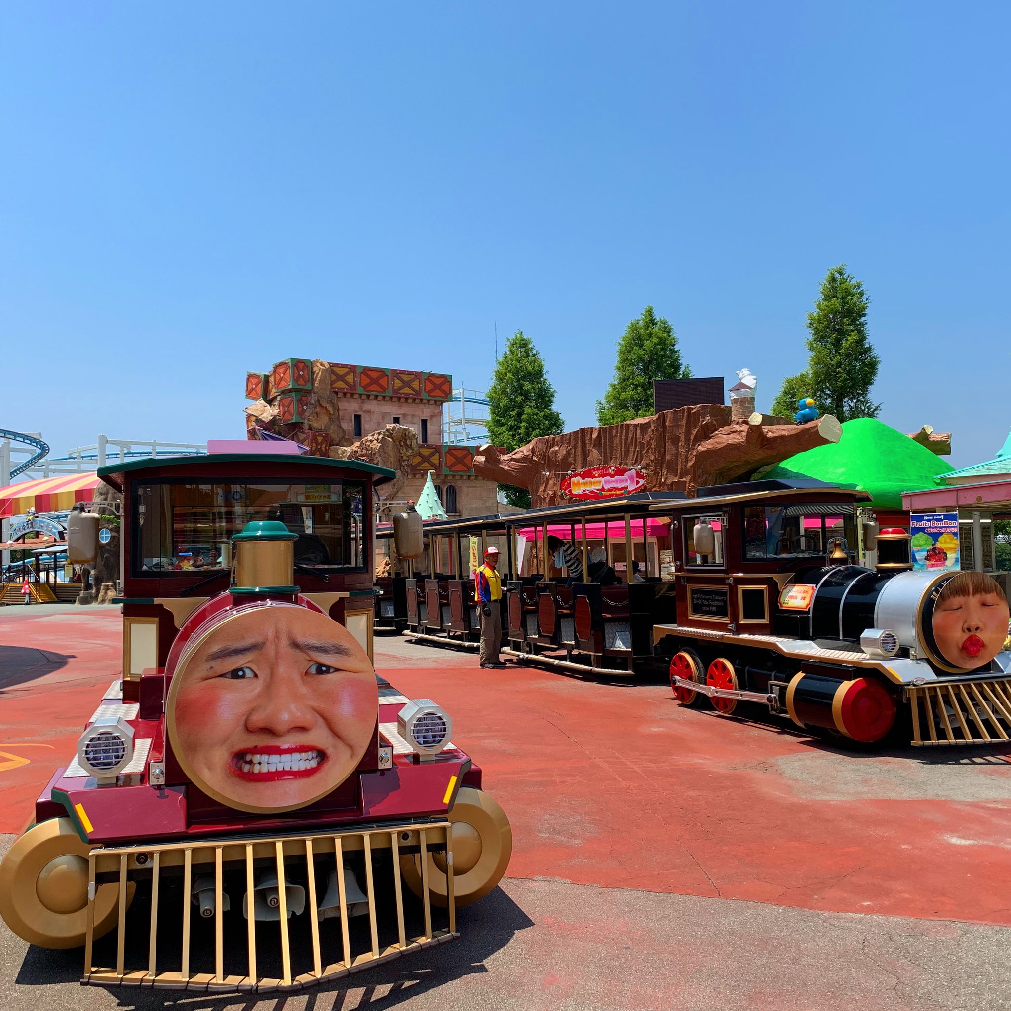 公式 グリーンランド遊園地 熊本 コラボ期間中はロードトレインがガンバレルーヤ 仕様に ぜひご来園の際はご乗車くださいね グリーンランド ガンバレルーヤ ガンバレルーヤよしこ ガンバレルーヤまひる 変顔グリーンランド グリーンランド