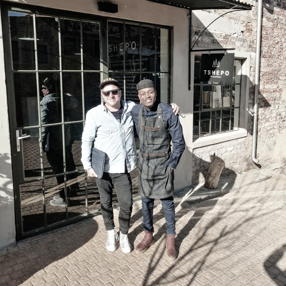 TshepoJeans's tweet image. Been working on my ready to wear range. 
First 8 samples just arrived...
Come check them out tomorrow
#firstsundays 
Let us know what you think. 🙏🏿