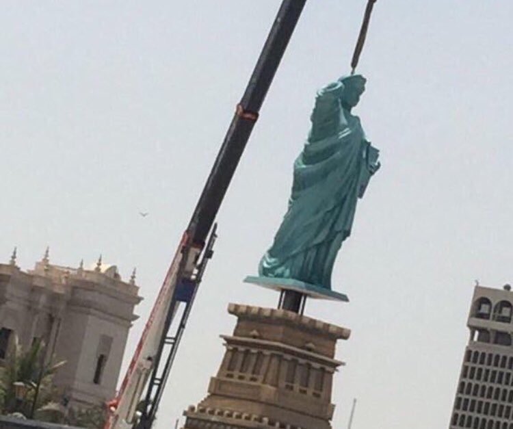 نحتوا لهم من صخرةٍ " حُريّةً"
يتوهّمــون بأنّـهم أحـرارُ
يُتوارثون كما القطيع لسيّدٍ
وعليهمُ مثل القطيع صَغارُ 
يتسيّـد الأرذالُ في أوطانهم
وهم العبيدُ عليهم الآصارُ