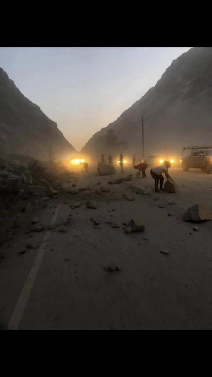 BakersfieldChp's tweet image. Conditions through SR178 in the Canyon