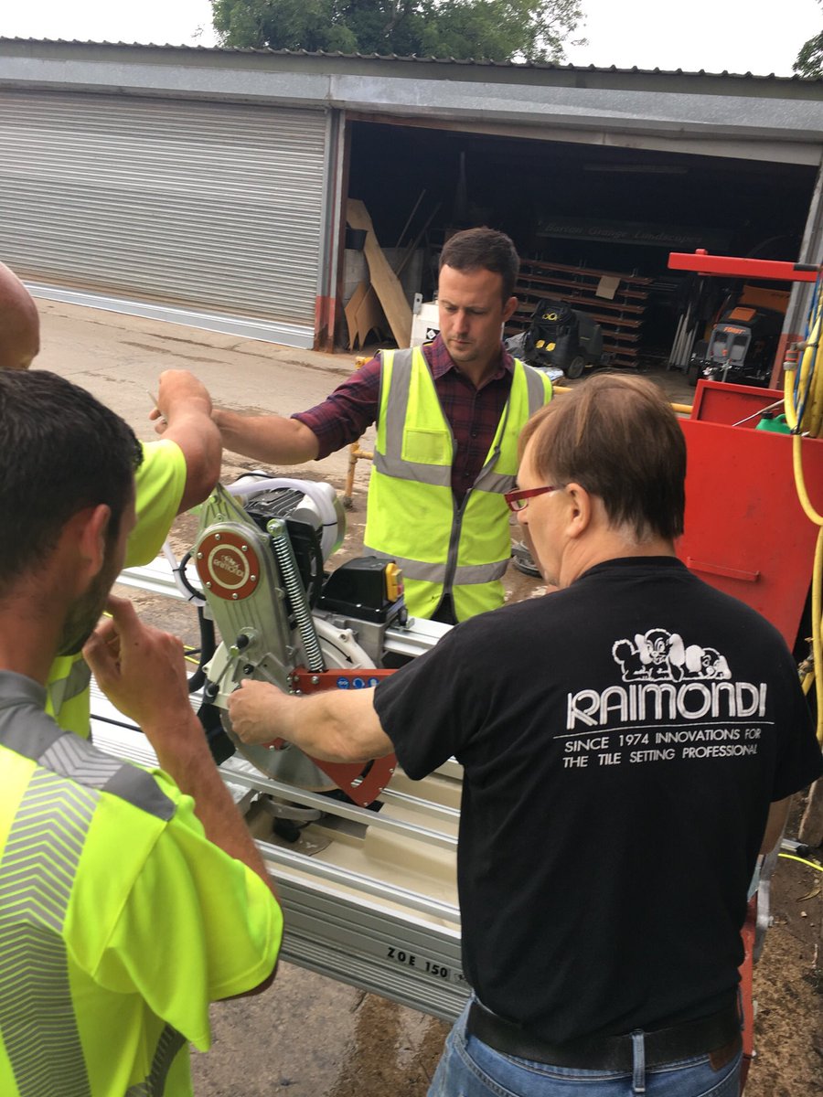 BGLscapes's tweet image. Thanks again Jim @tilers_tools  for delivering and inducting our team on the new Raimondi stone/porcelain cutter. Top class bit of kit and service from you #porcelain #stone #cutting #landscaping #garden #design #Lancashire #Preston