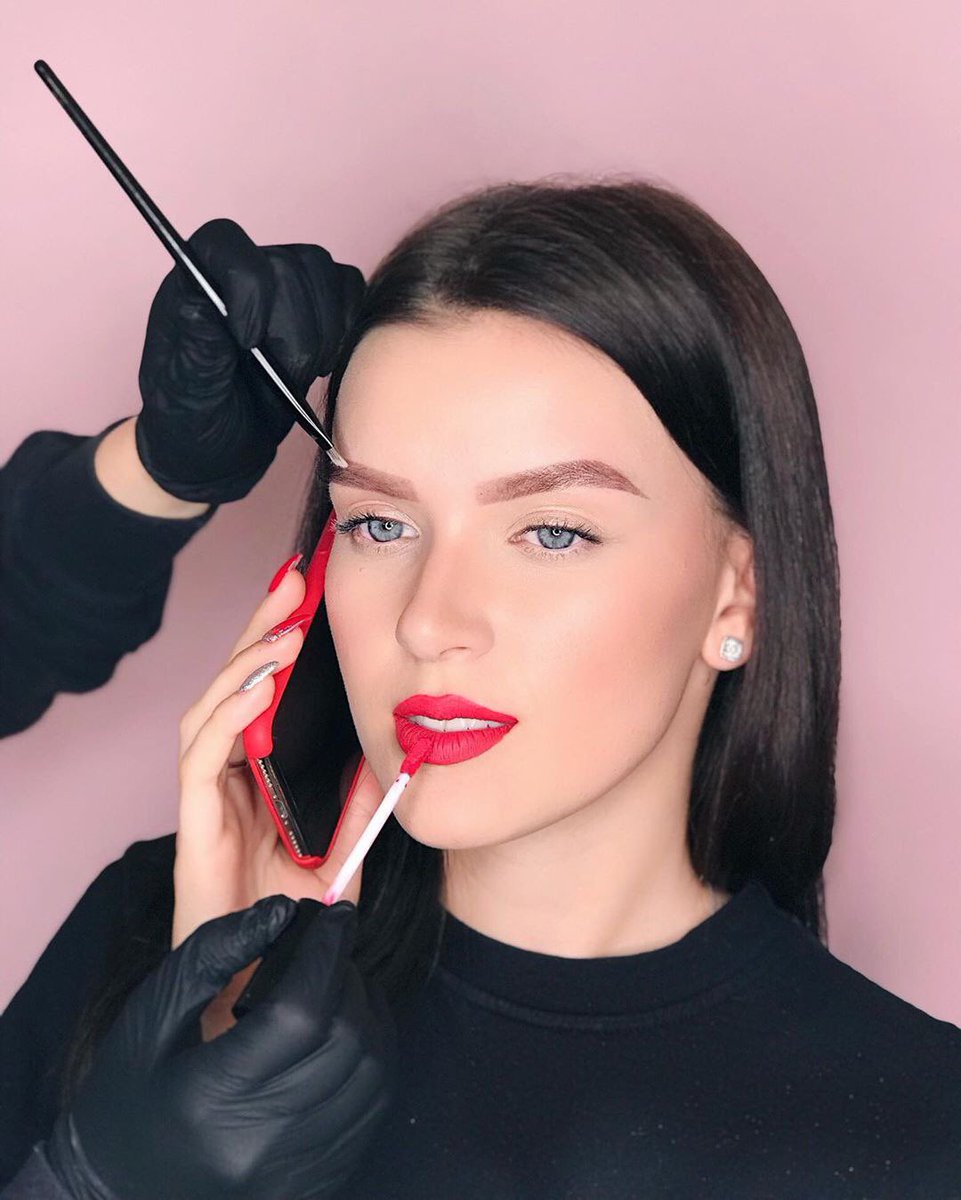 nikk_mole's tweet photo. Brows by Nikk Mole ❤️ #browtinting #browartist #MakeupTutorial https://t.co/H8OezWdKNc